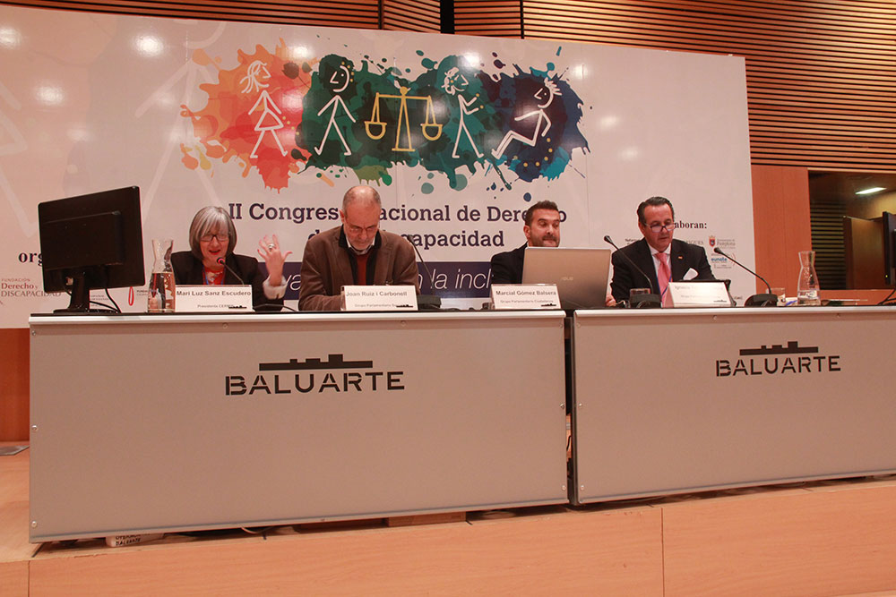 Mesa de debate con los diputados Ignacio Tremiño (PP), Joan Ruiz (Grupo Socialista) y Marcial Marín (Ciudadanos)