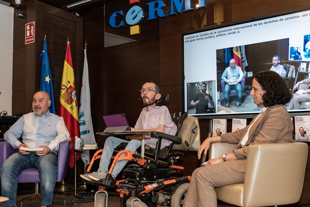 Presentación del libro ‘Memorias de un piloto de combate’ escrito por el dirigente y portavoz de Podemos en el Congreso Pablo Echenique