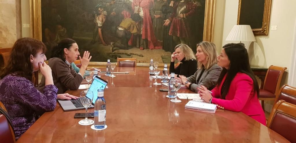 CERMI Mujeres se reúne con senadoras del PP