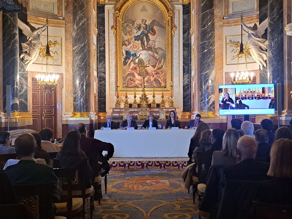 Fotografia del acto de presentación  en la Real Capilla del Palacio Real, en Madrid